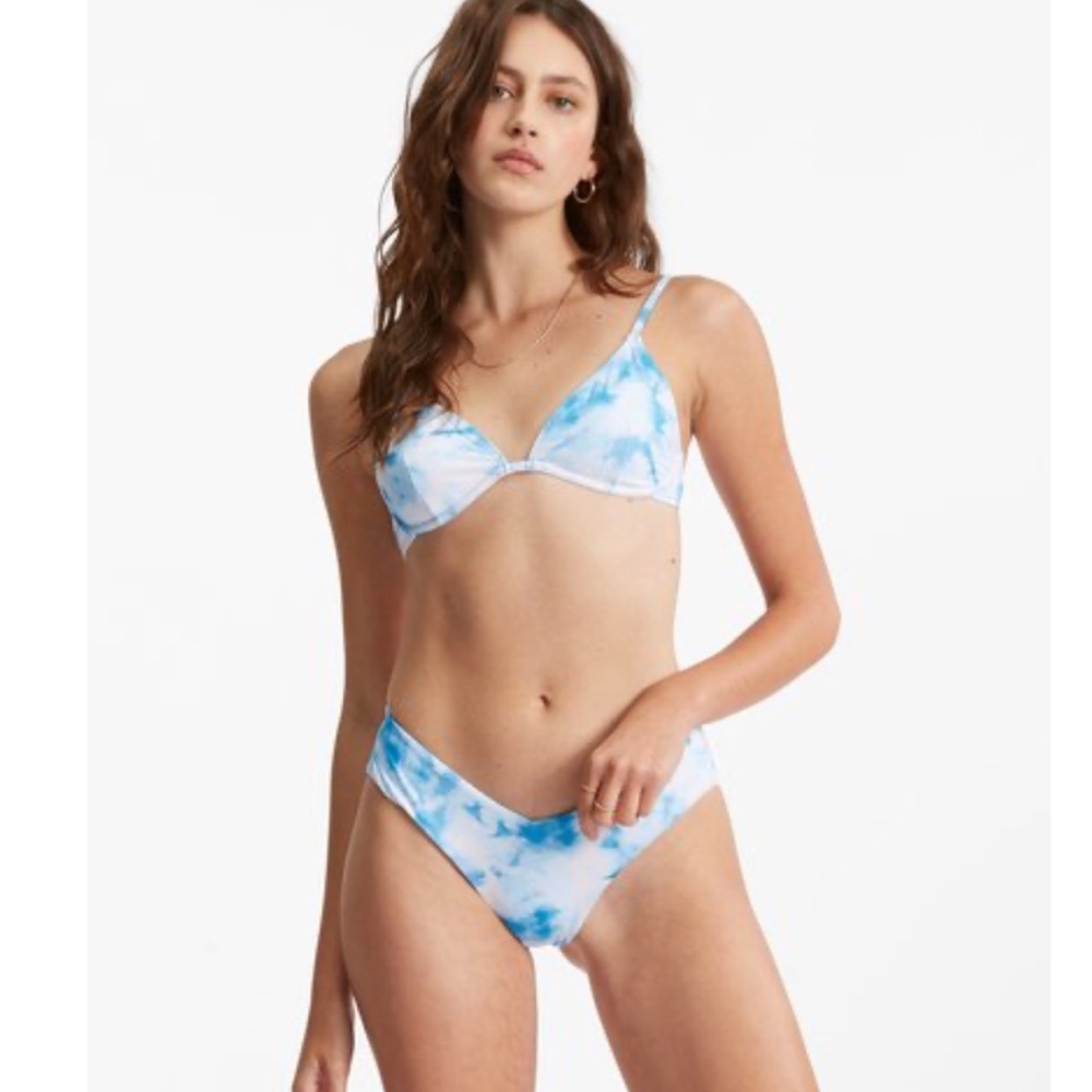 Billabong Blue and White Tie-Dye Bikini Set